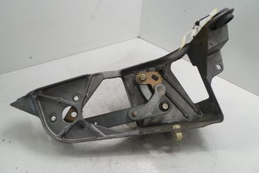 Renault Twingo C06 BJ04 Wischergest&auml;nge vorn 8200071334 Scheibenwischer